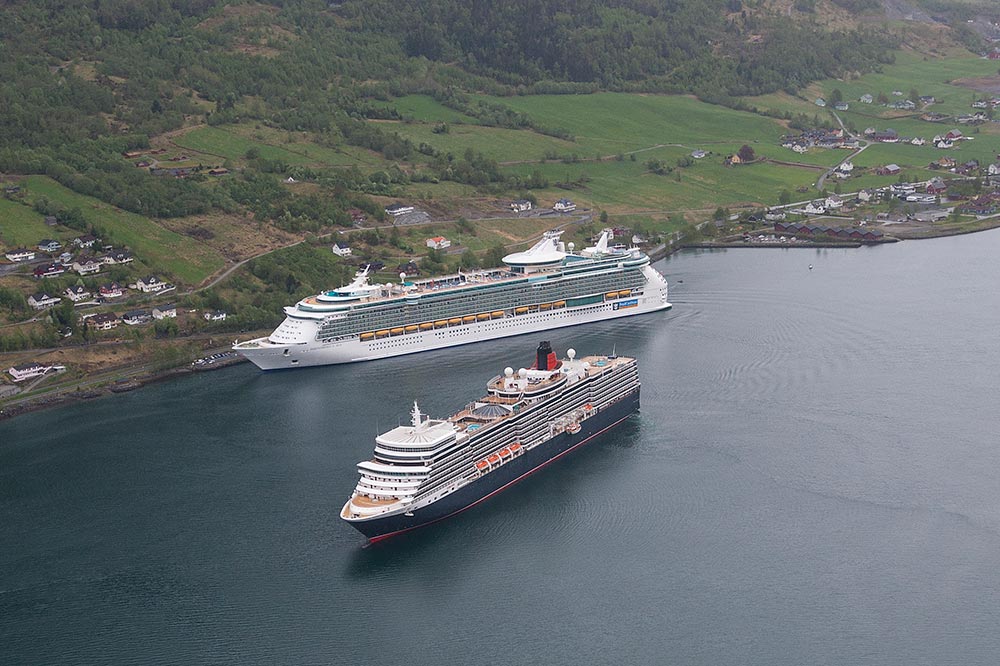 Cruiseskip. Foto: Nordfjord Havn